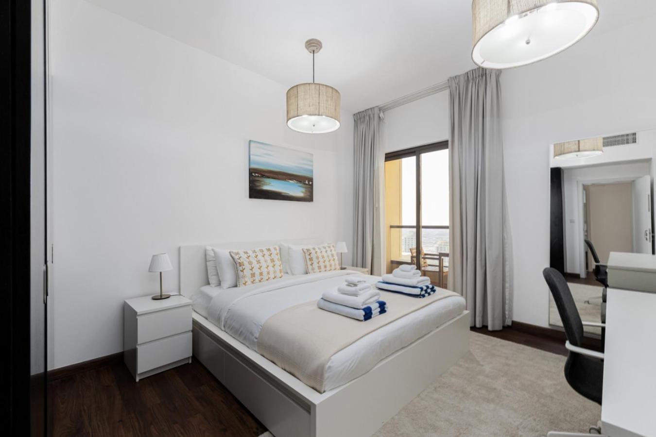 Short Shams 1 Jumeirah 2 Bed Sleeps 6 *